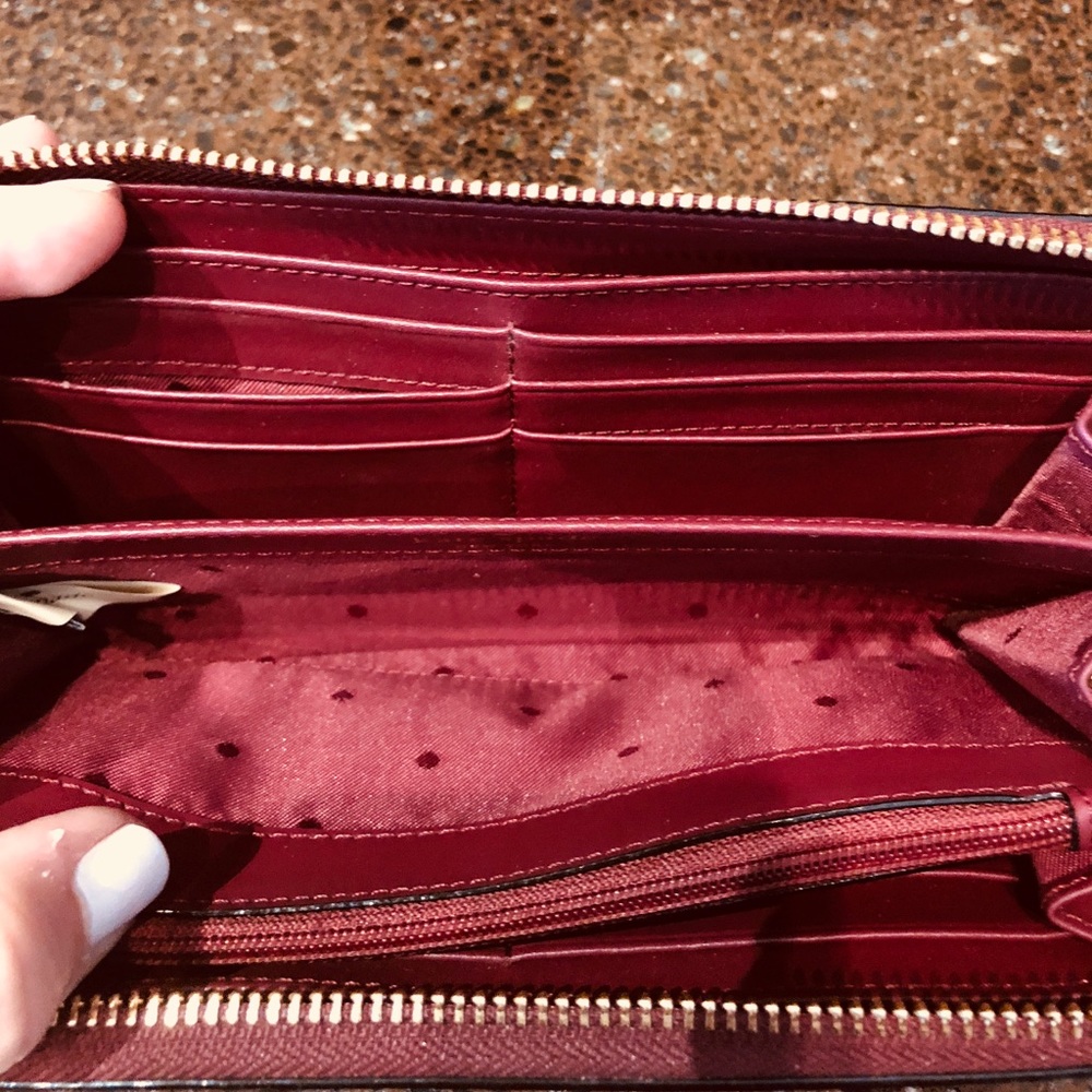 Kate Spade Wallet - Picture 2 of 4